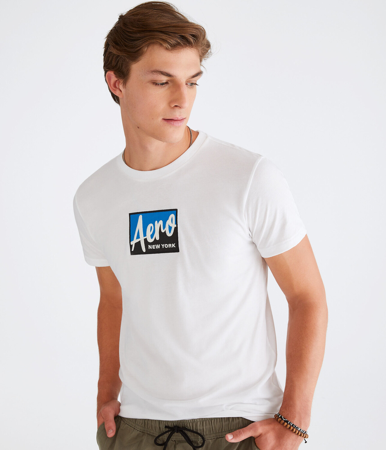 Футболка с графическим логотипом Aero New York Box и аппликацией Aeropostale, белый
Футболка с графическим логотипом Aero New York Box и аппликацией Aeropostale, белый