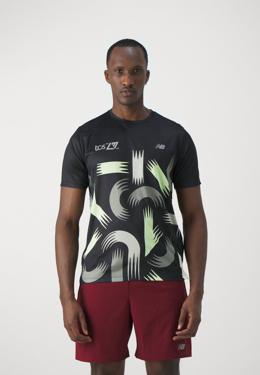 Спортивная футболка LONDON EDITION PRINTED ATHLETICS RUN New Balance, цвет black
Спортивная футболка LONDON EDITION PRINTED ATHLETICS RUN New Balance, цвет black