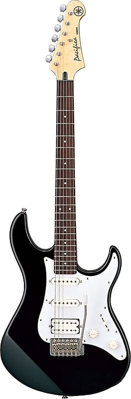 Yamaha PAC012 Pacifica Solid Body Черный 
Yamaha PAC012 Pacifica Solid Body Черный