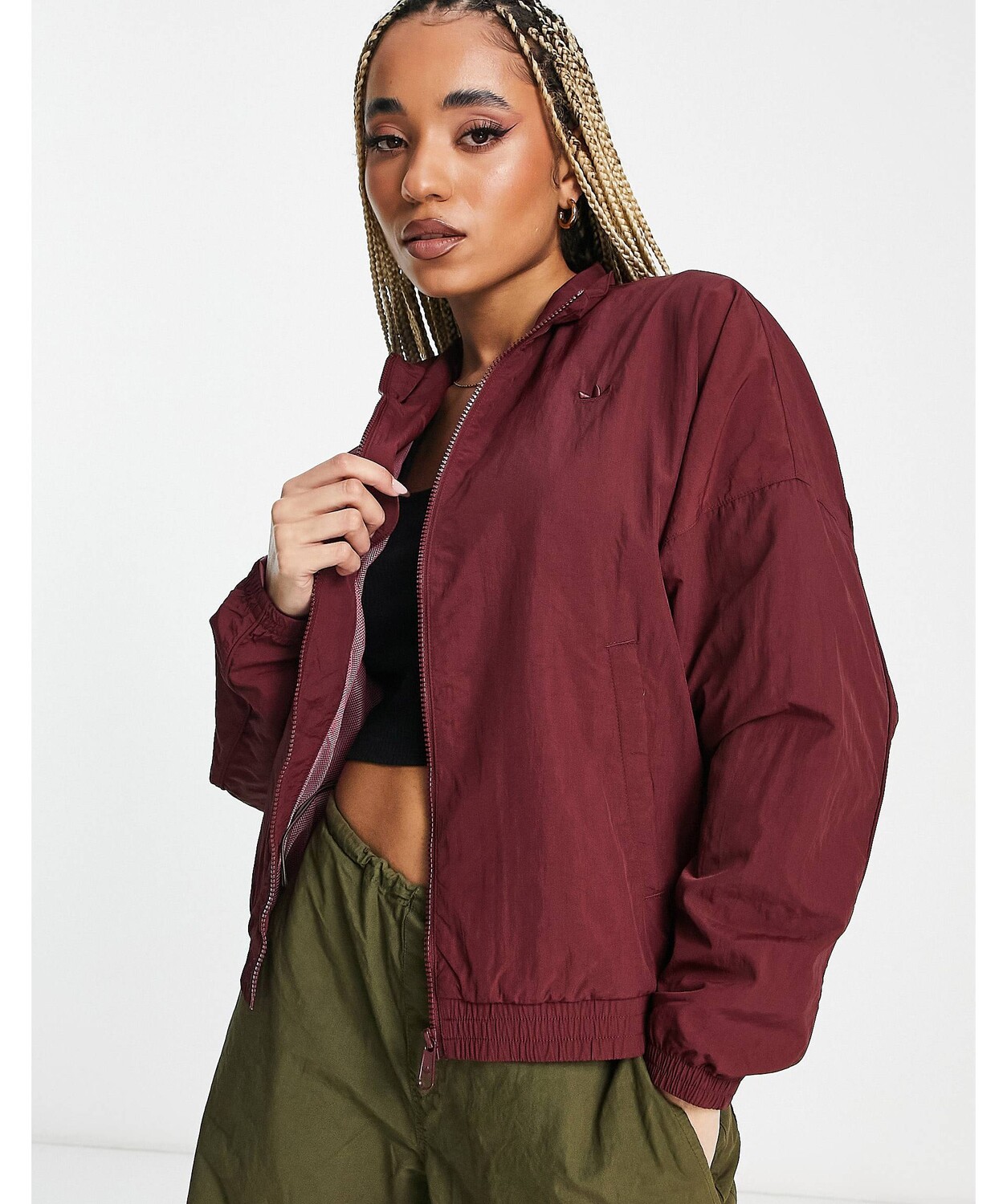 Красная спортивная футболка на молнии adidas Originals Premium Essentials, Красный
Красная спортивная футболка на молнии adidas Originals Premium Essentials, Красный