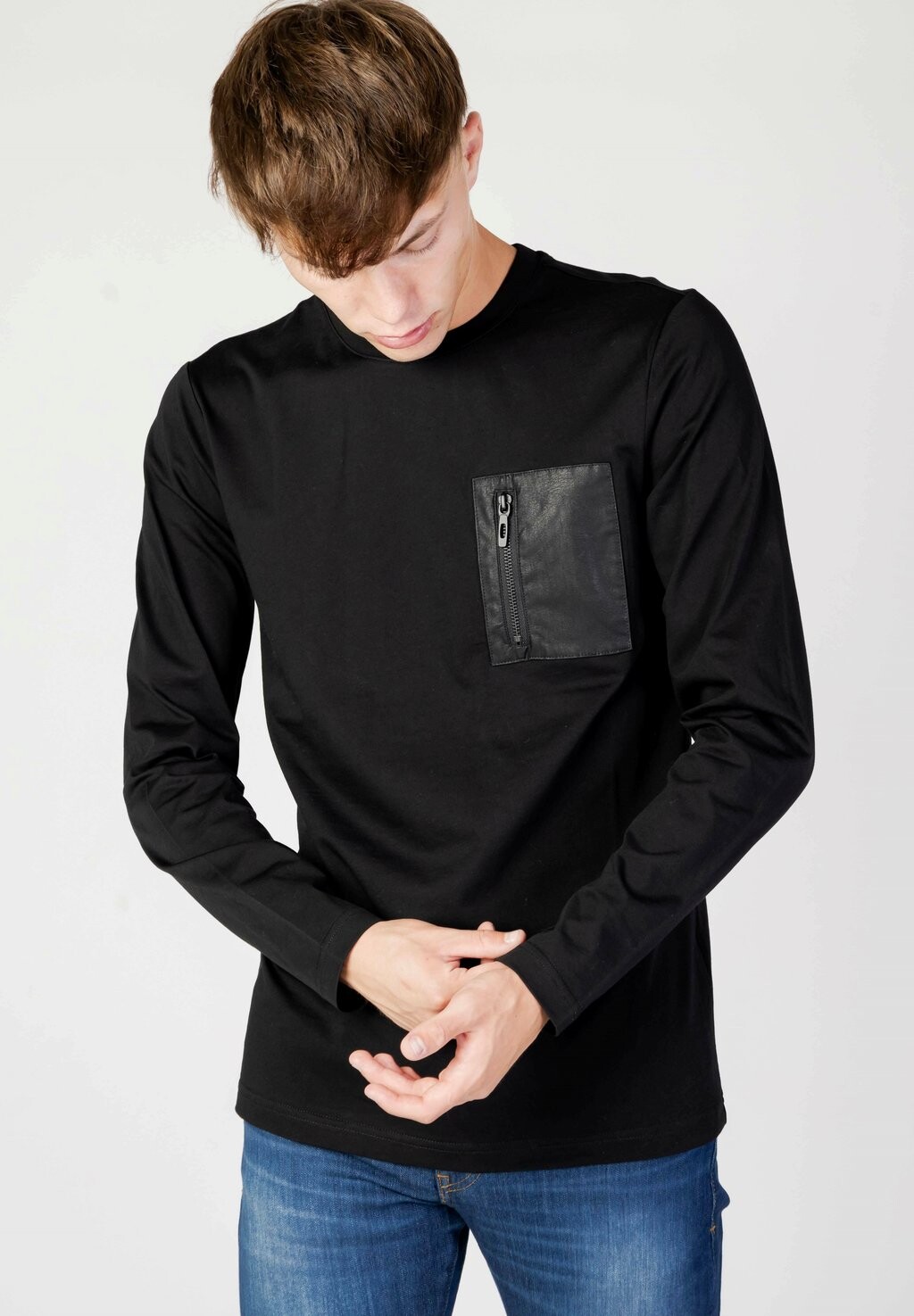 Футболка с длинными рукавами Regular Fit Long-Sleeved T-Shirt Antony Morato, черный
Футболка с длинными рукавами Regular Fit Long-Sleeved T-Shirt Antony Morato, черный