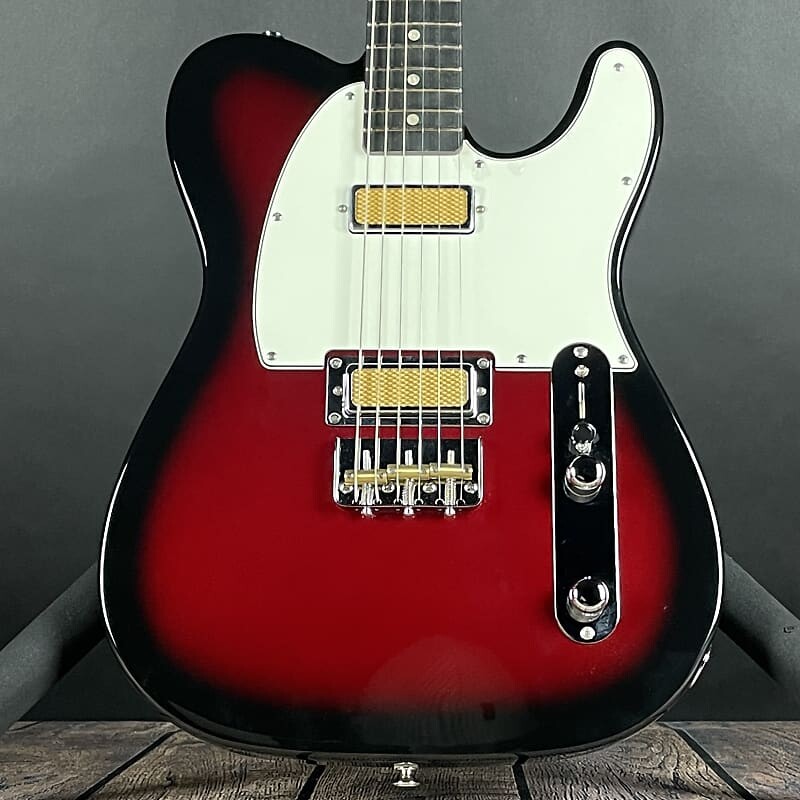 Электрогитара Fender Gold Foil Telecaster, Ebony Fingerboard- Candy Apple Burst
Электрогитара Fender Gold Foil Telecaster, Ebony Fingerboard- Candy Apple Burst