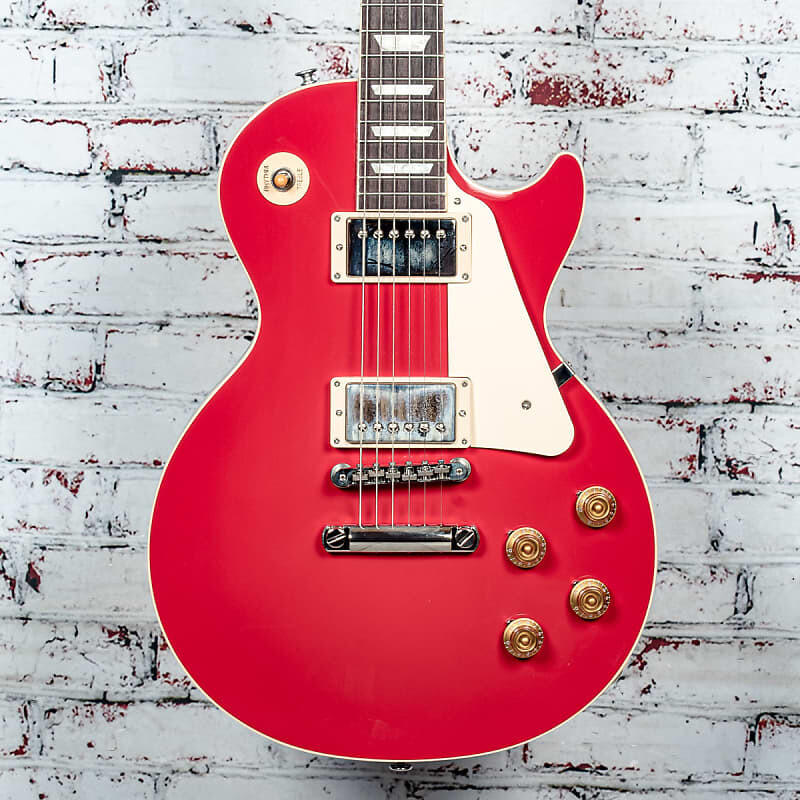 Электрогитара Gibson - Les Paul Standard 50s Plain Top - Electric Guitar - Cardinal Red - w/ Hardshell Case - x0352
Электрогитара Gibson - Les Paul Standard 50s Plain Top - Electric Guitar - Cardinal Red - w/ Hardshell Case - x0352