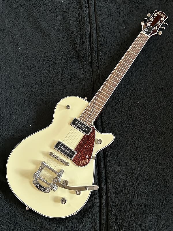 Электрогитара Gretsch G5210T-P90 Electromatic Jet Two 90 Vintage White #CYG23030574 9 lbs 3.6 oz
Электрогитара Gretsch G5210T-P90 Electromatic Jet Two 90 Vintage White #CYG23030574 9 lbs 3.6 oz
