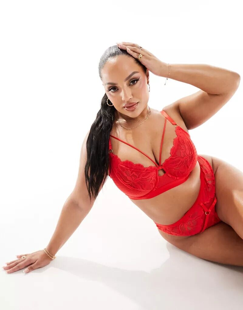 Красный бюстгальтер на косточках из кружева и сетки в горошек ASOS Curve Kaye
Красный бюстгальтер на косточках из кружева и сетки в горошек ASOS Curve Kaye