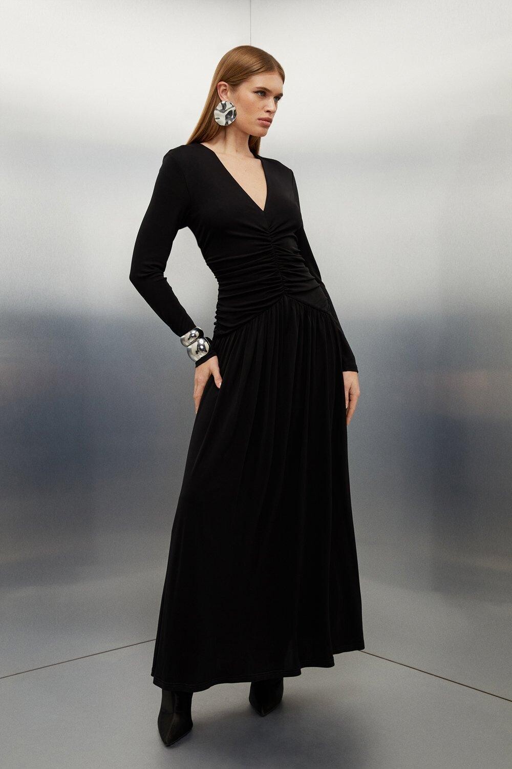 Платье макси из вискозного джерси премиум-класса со сборками Karen Millen, черный
Платье макси из вискозного джерси премиум-класса со сборками Karen Millen, черный