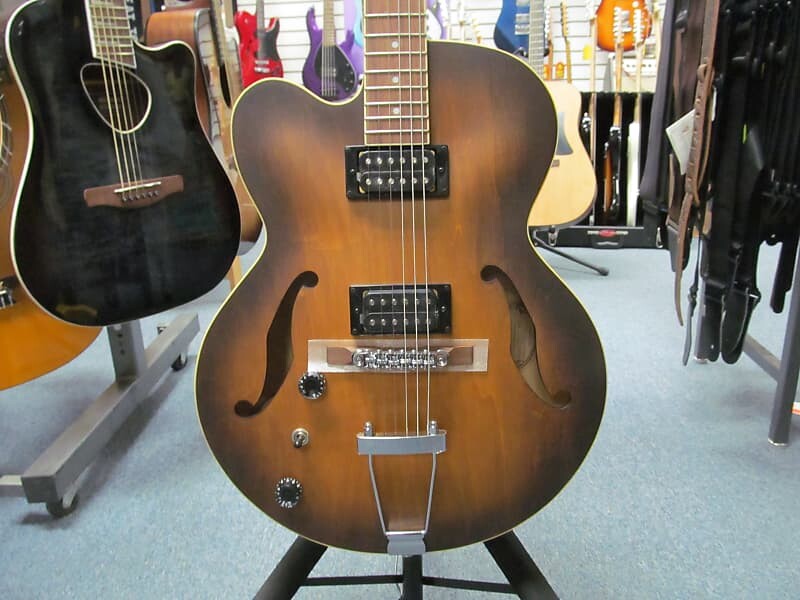 Электрогитара Ibanez AF55L Artcore Series Left-Handed Hollowbody Electric Guitar Flat Tobacco
Электрогитара Ibanez AF55L Artcore Series Left-Handed Hollowbody Electric Guitar Flat Tobacco