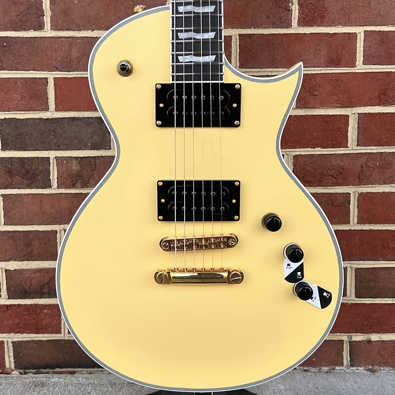 Электрогитара ESP LTD EC-1000T CTM, Vintage Gold Satin, Fishman Fluence Open Core Pickups, Locking Tuners
Электрогитара ESP LTD EC-1000T CTM, Vintage Gold Satin, Fishman Fluence Open Core Pickups, Locking Tuners