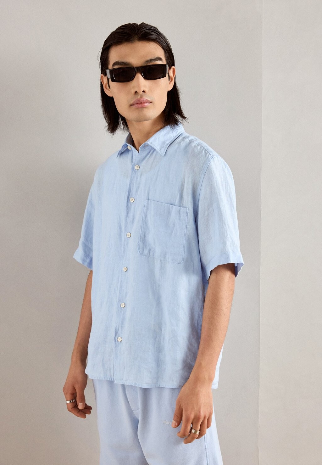 Рубашка KENT COLLAR SHORT SLEEVES ONE RECTANGULAR CHEST POCKET Marc O'Polo, светло-синий
Рубашка KENT COLLAR SHORT SLEEVES ONE RECTANGULAR CHEST POCKET Marc O'Polo, светло-синий