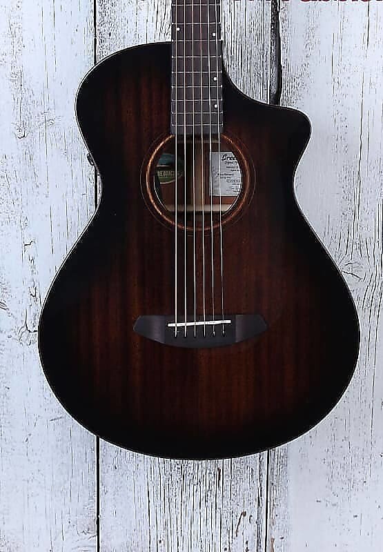 Акустическая гитара Breedlove Wildwood Pro Concertina Suede CE Acoustic Electric Guitar with Gig Bag
Акустическая гитара Breedlove Wildwood Pro Concertina Suede CE Acoustic Electric Guitar with Gig Bag