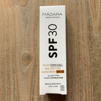 Антивозрастной солнцезащитный крем Madara Spf30 для лица, 10 мл, дорожный размер, новый, Korres
Антивозрастной солнцезащитный крем Madara Spf30 для лица, 10 мл, дорожный размер, новый, Korres