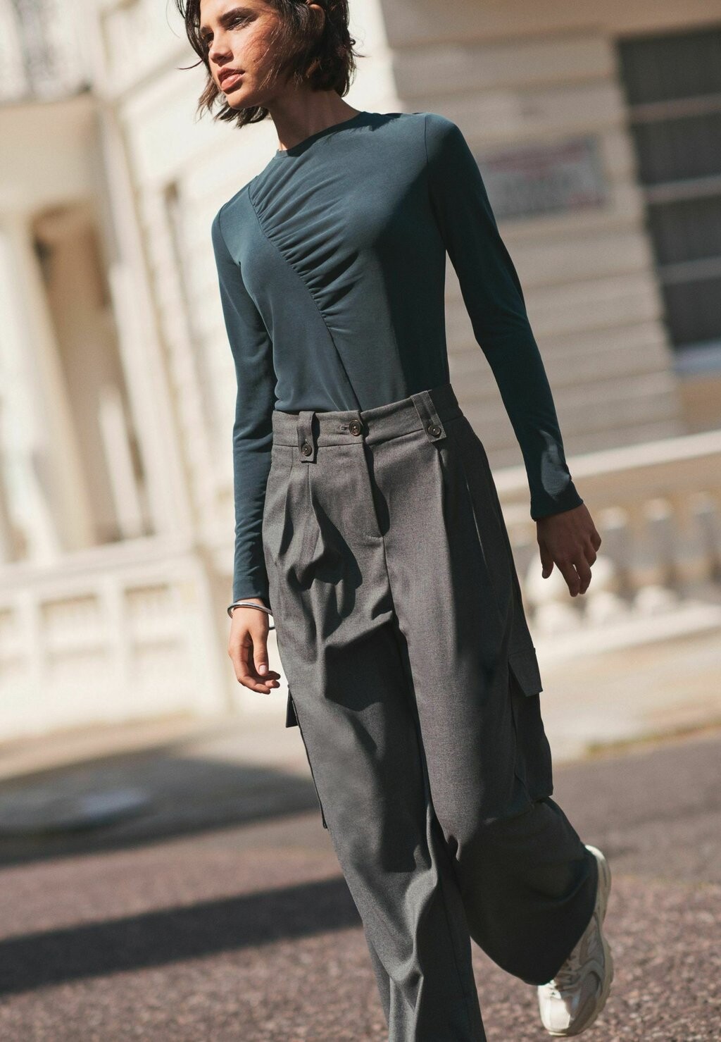Футболка с длинными рукавами Modal Rich Long Sleeve Ruched Top Next, цвет charcoal grey
Футболка с длинными рукавами Modal Rich Long Sleeve Ruched Top Next, цвет charcoal grey