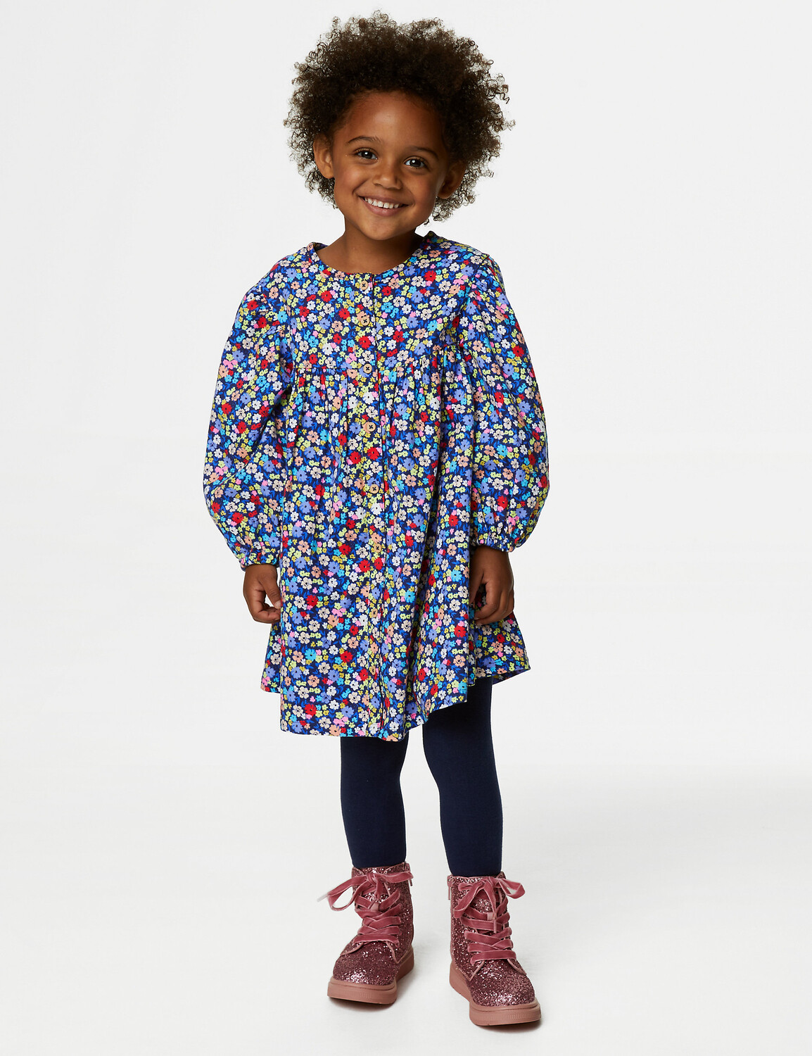Наряд из хлопкового платья с цветочным принтом и колготок (2–8 лет) Marks & Spencer, индиго
Наряд из хлопкового платья с цветочным принтом и колготок (2–8 лет) Marks & Spencer, индиго