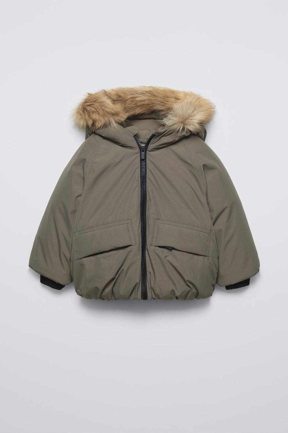 Куртка-пуховик с капюшоном из пуха и перьев, водоотталкивающая ZARA, темный хаки
Куртка-пуховик с капюшоном из пуха и перьев, водоотталкивающая ZARA, темный хаки