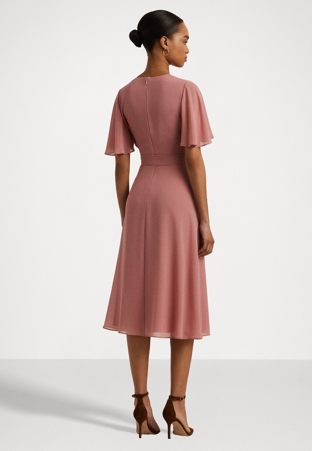 Коктейльное платье / Вечернее платье BELTED GEORGETTE DRESS Lauren Ralph Lauren, розовый
Коктейльное платье / Вечернее платье BELTED GEORGETTE DRESS Lauren Ralph Lauren, розовый