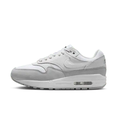 Кроссовки Nike Air Max 1 '87 LX NBHD, цвет Photon Dust/Light Smoke Grey/Midnight Navy/White
Кроссовки Nike Air Max 1 '87 LX NBHD, цвет Photon Dust/Light Smoke Grey/Midnight Navy/White