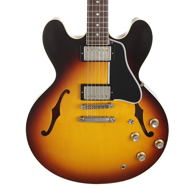 Электрогитара Gibson 1961 ES-335 VOS Reissue Semi Hollow Body Guitar - Vintage Burst
Электрогитара Gibson 1961 ES-335 VOS Reissue Semi Hollow Body Guitar - Vintage Burst