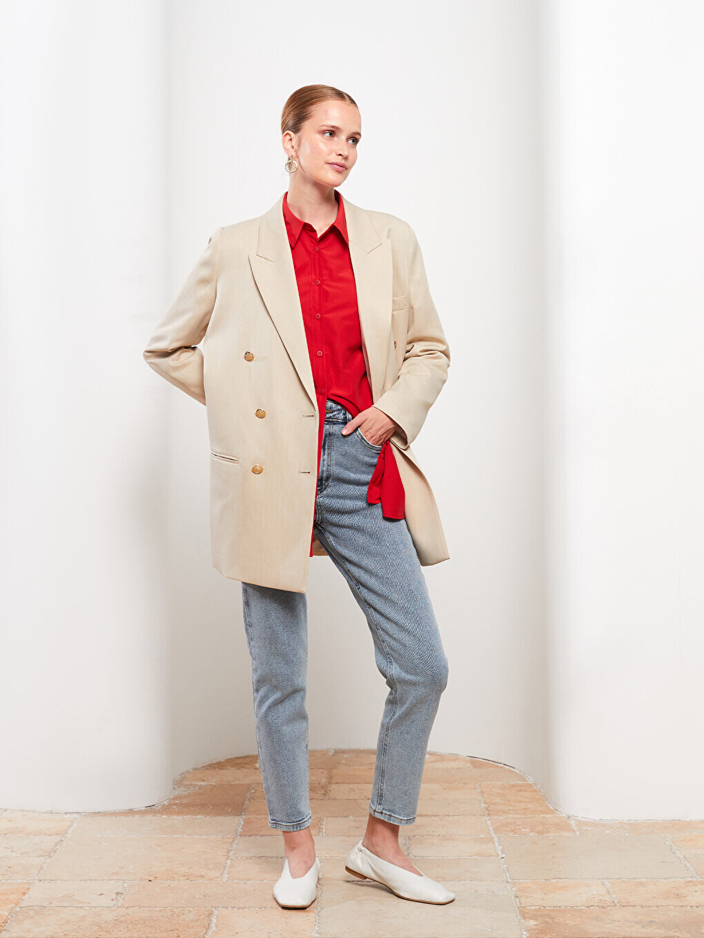 Женские джинсовые брюки Mom Fit с карманами и карманами LCW Modest, открытое индиго родео
Женские джинсовые брюки Mom Fit с карманами и карманами LCW Modest, открытое индиго родео