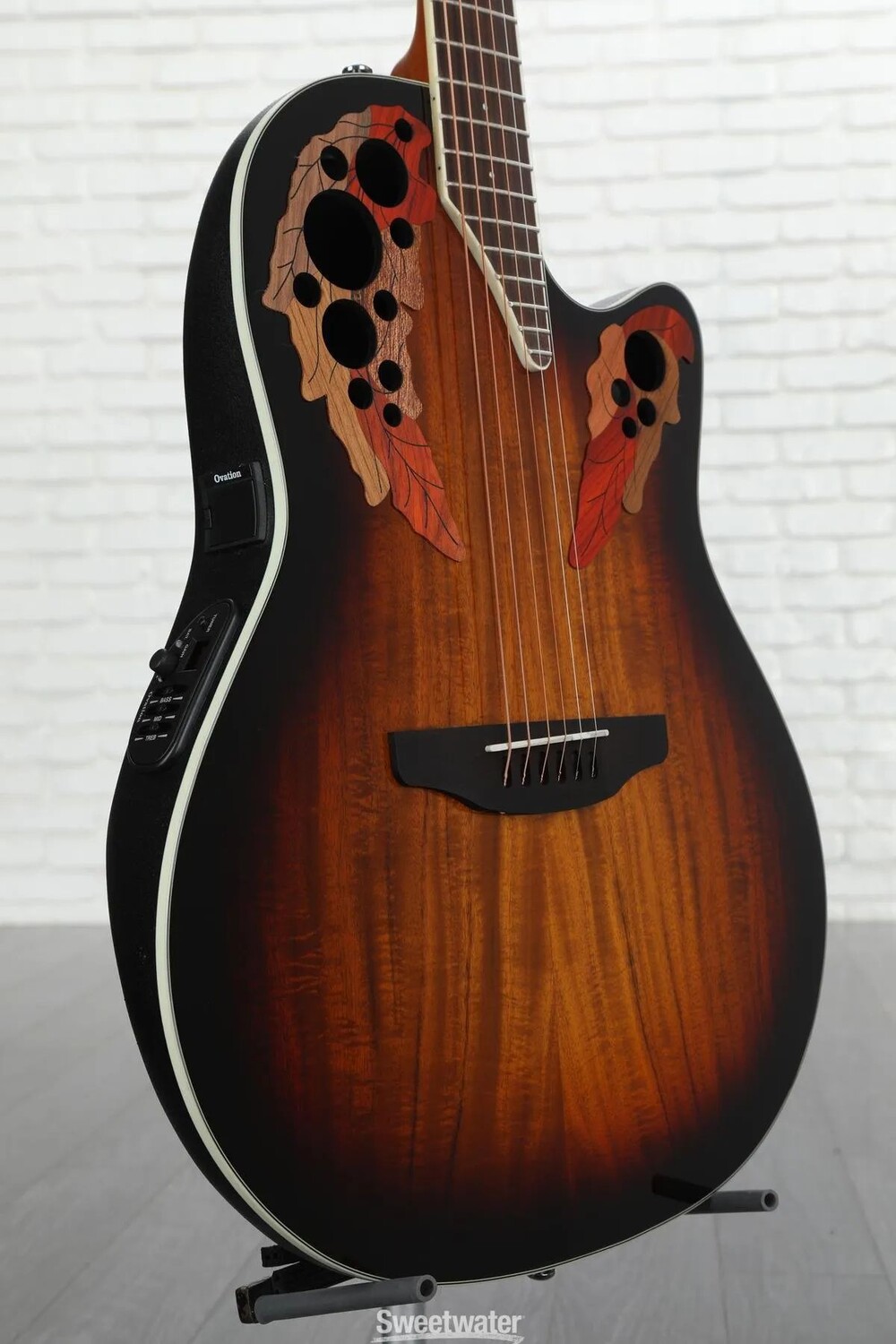 Акустически-электрическая гитара Ovation Celebrity Elite CE48P-KOAB Super Shallow - Koa Burst
Акустически-электрическая гитара Ovation Celebrity Elite CE48P-KOAB Super Shallow - Koa Burst