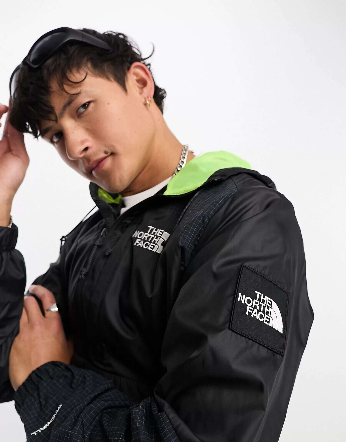 Водоотталкивающий анорак с накладным верхом The North Face NSE Convin синего и черного цвета, Черный
Водоотталкивающий анорак с накладным верхом The North Face NSE Convin синего и черного цвета, Черный