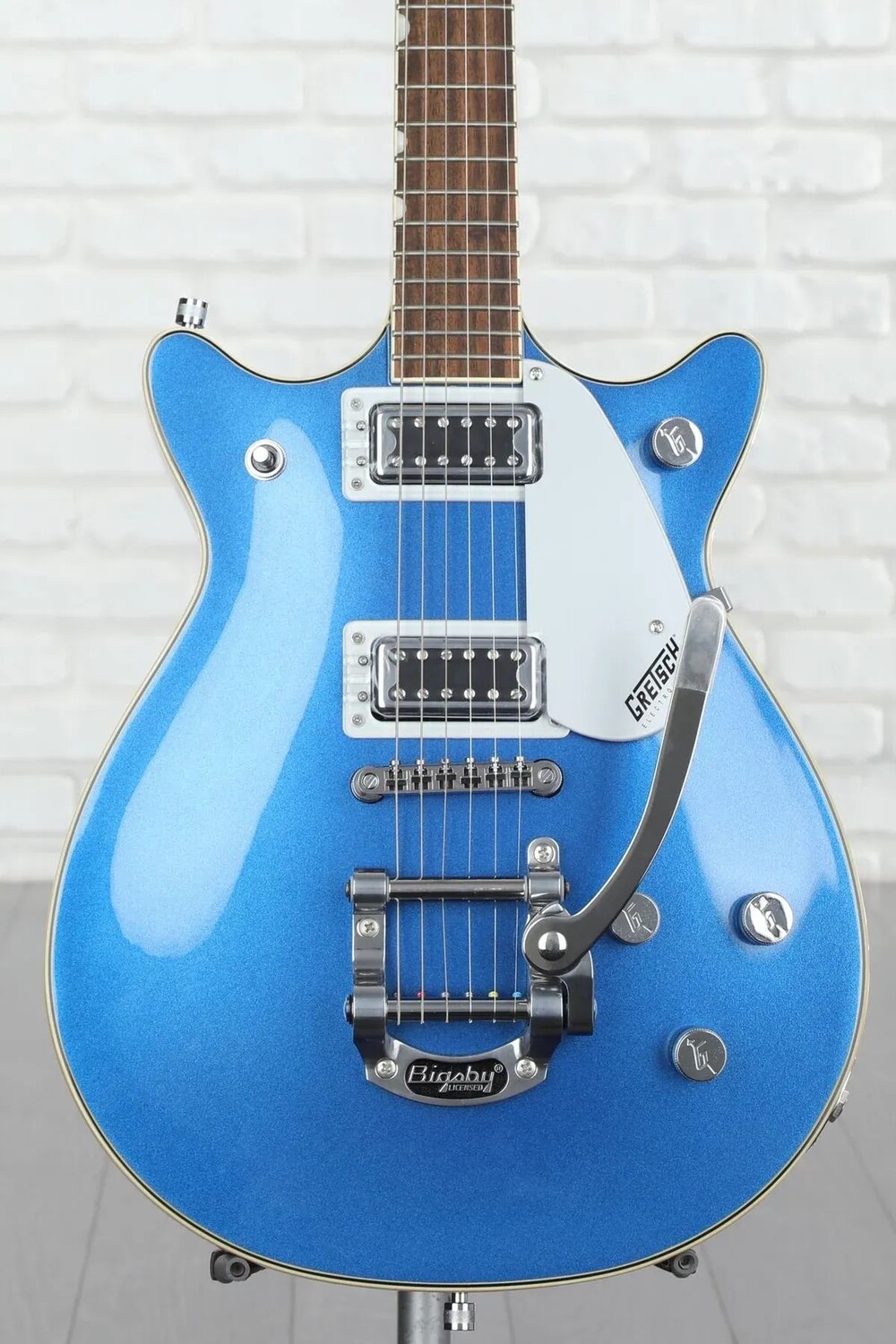 Электрогитара Gretsch G5232T Electromatic Double Jet FT с Bigsby - Fairlane Blue
Электрогитара Gretsch G5232T Electromatic Double Jet FT с Bigsby - Fairlane Blue