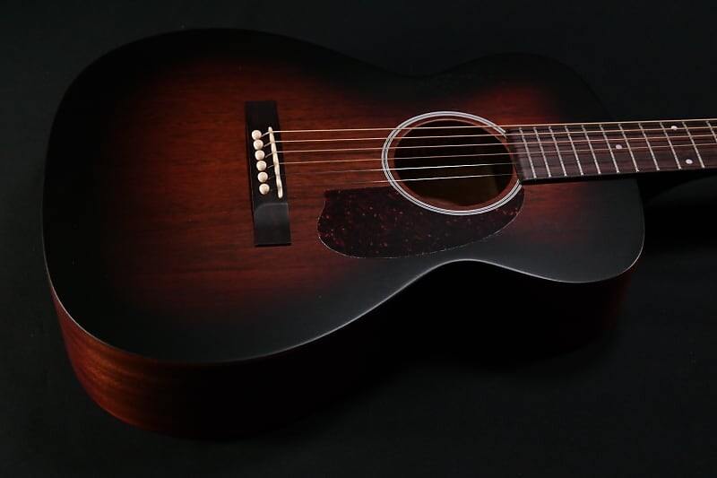 Акустическая гитара Guild M-20 VSB - Concert All Mahogany - Natural Satin - 978
Акустическая гитара Guild M-20 VSB - Concert All Mahogany - Natural Satin - 978
