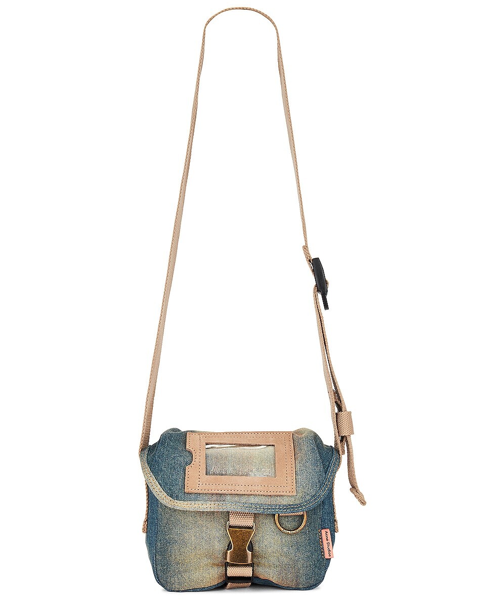 Сумка кросс-боди Acne Studios Messenger Mini In Light Blue & Beige, цвет Light Blue & Beige
Сумка кросс-боди Acne Studios Messenger Mini In Light Blue & Beige, цвет Light Blue & Beige