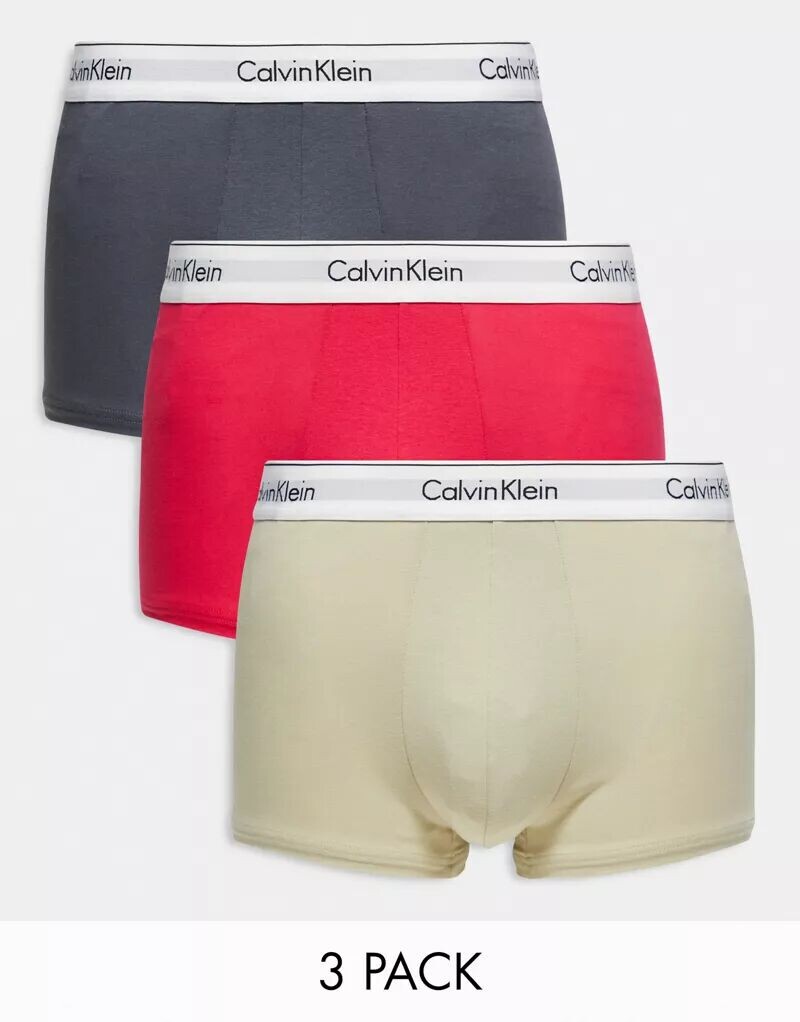 Комплект из трех трусов Calvin Klein розового, темно-серого и бежевого цвета
Комплект из трех трусов Calvin Klein розового, темно-серого и бежевого цвета