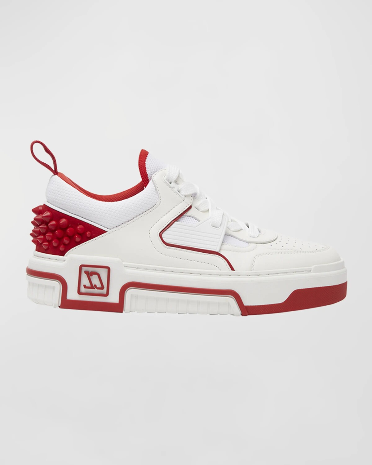 Кожаные низкие кеды Astroloubi Donna с красной подошвой Christian Louboutin, цвет White/Loubi
Кожаные низкие кеды Astroloubi Donna с красной подошвой Christian Louboutin, цвет White/Loubi