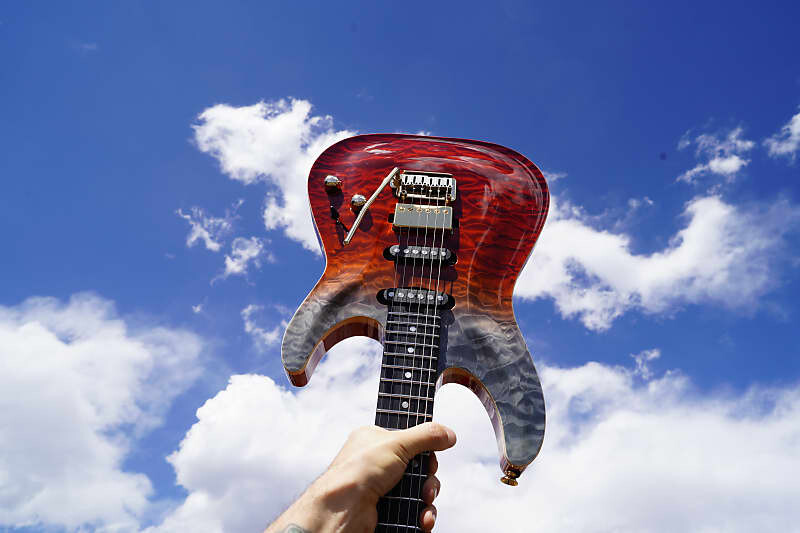 Электрогитара Schecter DIAMOND SERIES California Classic - Bengal Fade 6-String Electric Guitar w/ Hard Case
Электрогитара Schecter DIAMOND SERIES California Classic - Bengal Fade 6-String Electric Guitar w/ Hard Case
