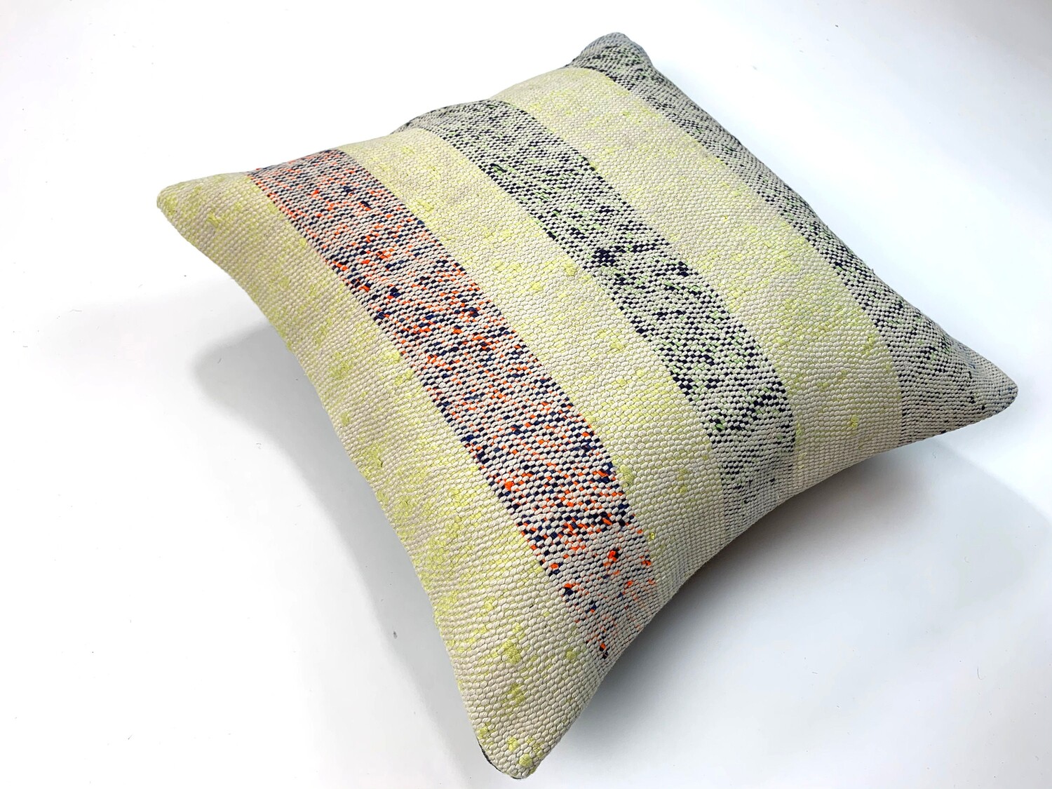 Подушка Килим 45 x 45 см. Чехол на подушку Tapis Kelim Kilim, винтажная скамейка для медитации. Келим Теппич. Подушка Килим в стиле бохо. Килим. Диван. Турецкая подушка.
Подушка Килим 45 x 45 см. Чехол на подушку Tapis Kelim Kilim, винтажная скамейка для медитации. Келим Теппич. Подушка Килим в стиле бохо. Килим. Диван. Турецкая подушка.