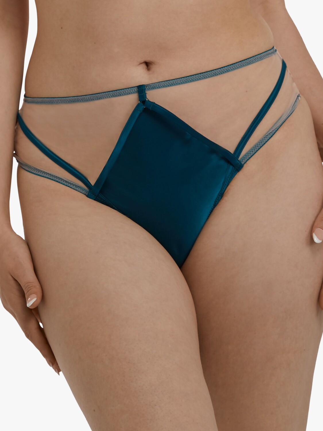 Стринги с завышенной талией Playful Promises Ramona, темно-бирюзовые, с ремешком Illusion Mesh
Стринги с завышенной талией Playful Promises Ramona, темно-бирюзовые, с ремешком Illusion Mesh