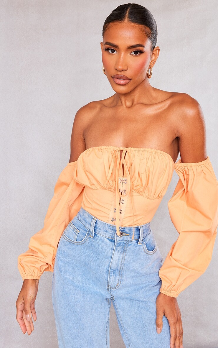 PrettyLittleThing Оранжевый Боди с длинными рукавами и открытыми плечами на крючках и глазках
PrettyLittleThing Оранжевый Боди с длинными рукавами и открытыми плечами на крючках и глазках