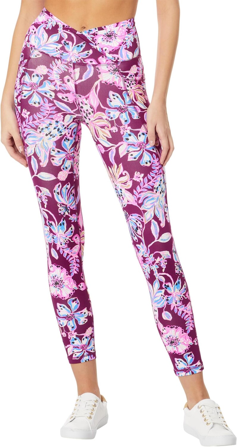 Брюки South Beach High Rise Mid Lilly Pulitzer, цвет Amarena Cherry Tropical with A Twist
Брюки South Beach High Rise Mid Lilly Pulitzer, цвет Amarena Cherry Tropical with A Twist