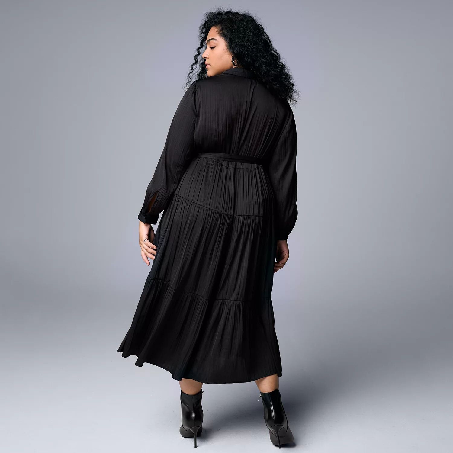 Плюс размер Simply Vera Многоярусное платье миди Vera Wang Simply Vera Vera Wang, черный
Плюс размер Simply Vera Многоярусное платье миди Vera Wang Simply Vera Vera Wang, черный