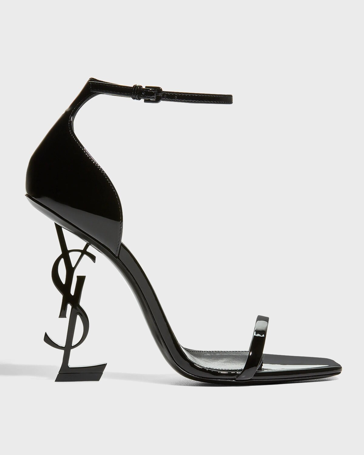 Босоножки Opyum YSL на каблуке с логотипом и черной фурнитурой Saint Laurent, цвет Black
Босоножки Opyum YSL на каблуке с логотипом и черной фурнитурой Saint Laurent, цвет Black