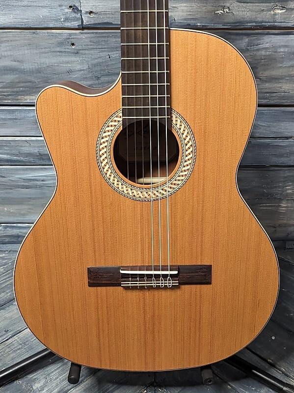 Акустическая гитара Kremona Left Handed S63CW Sophia Cutaway Classical Acoustic Electric Guitar
Акустическая гитара Kremona Left Handed S63CW Sophia Cutaway Classical Acoustic Electric Guitar