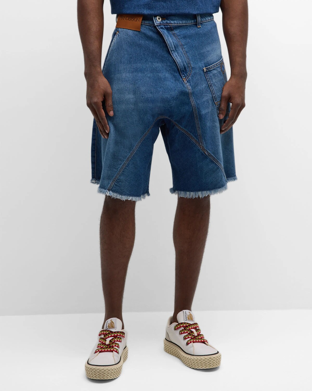Мужские брюки из крученого денима для спецодежды JW Anderson, цвет Light Blue Denim
Мужские брюки из крученого денима для спецодежды JW Anderson, цвет Light Blue Denim