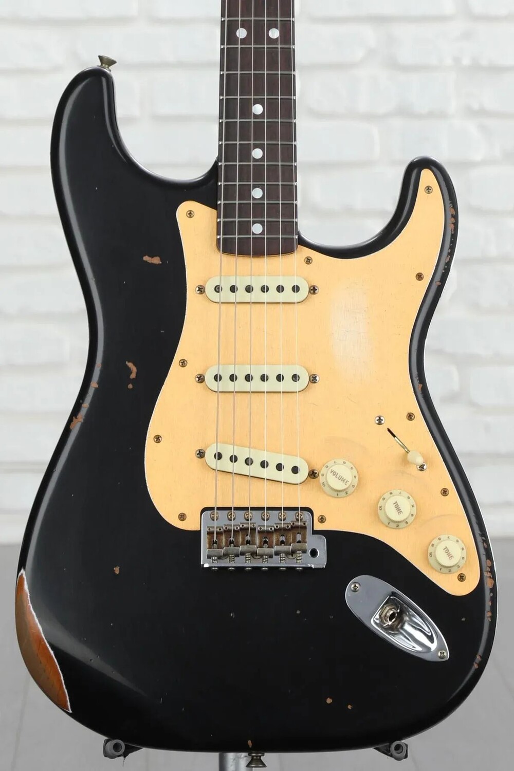 Новая ограниченная серия Fender Custom Shop обжаренная электрогитара Stratocaster "Big Head" Relic - состаренная черная
Новая ограниченная серия Fender Custom Shop обжаренная электрогитара Stratocaster "Big Head" Relic - состаренная черная