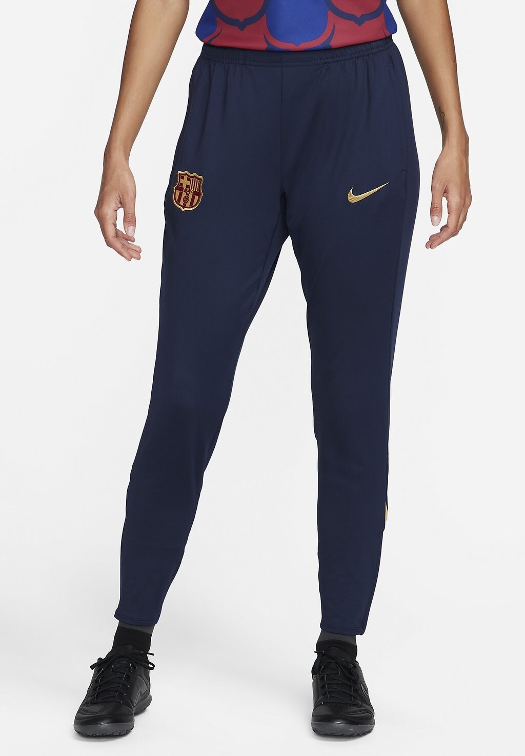 Спортивные брюки FC BARCELONA STRIKE Nike, цвет obsidian club gold club gold
Спортивные брюки FC BARCELONA STRIKE Nike, цвет obsidian club gold club gold