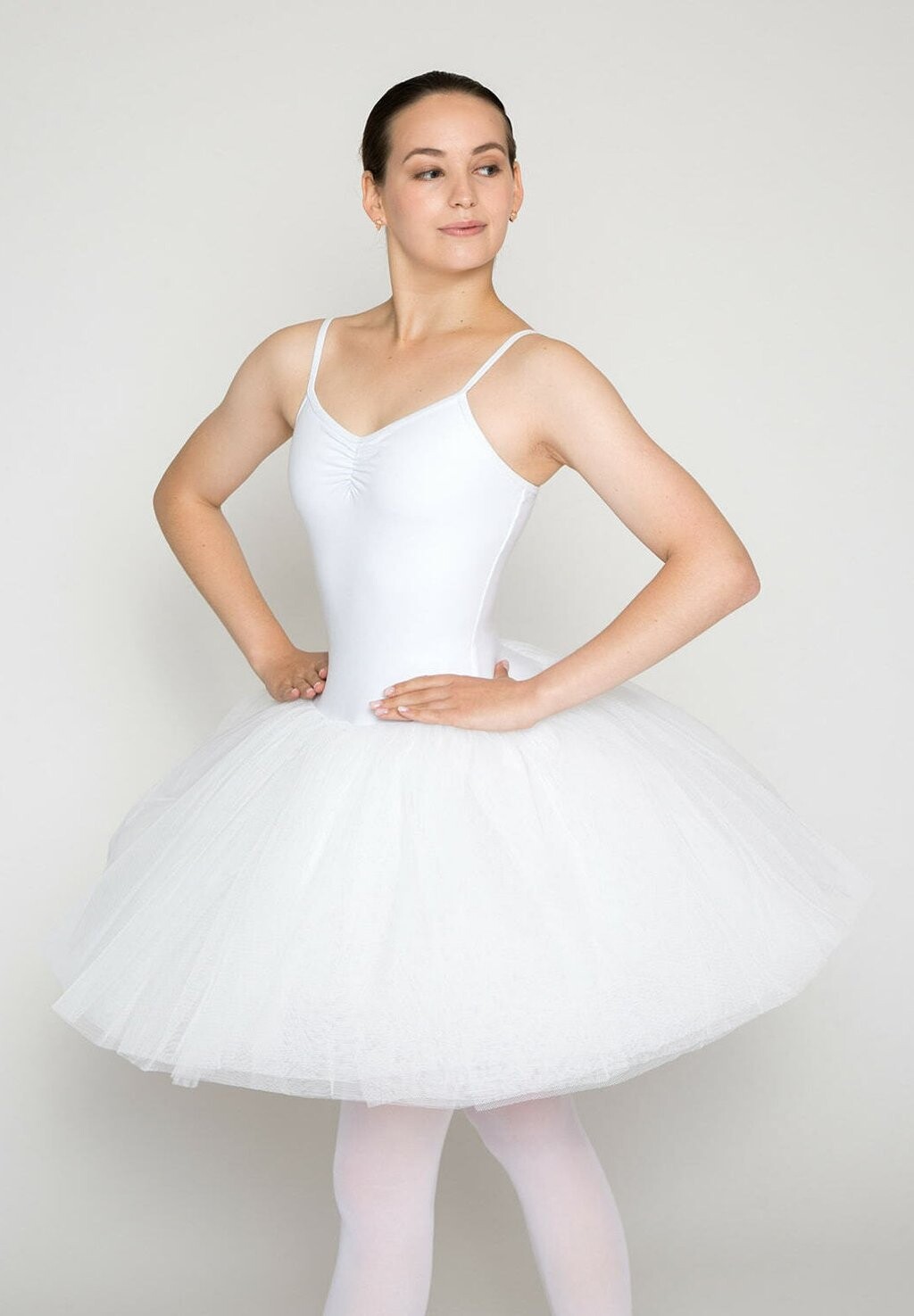 Спортивное платье BALLETT ÜBUNGS-TUTU ALDA AUS 8 LAGEN FESTEM Tanzmuster, цвет weiß
Спортивное платье BALLETT ÜBUNGS-TUTU ALDA AUS 8 LAGEN FESTEM Tanzmuster, цвет weiß
