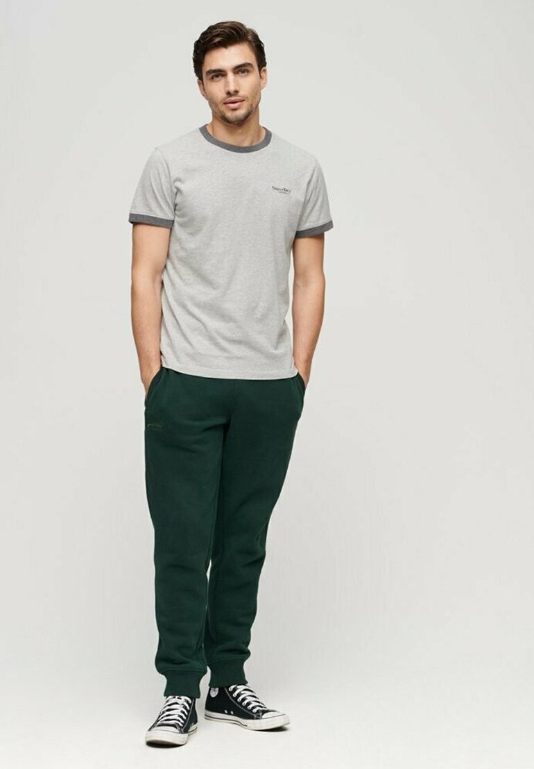 Базовая футболка ESSENTIAL LOGO RINGER Superdry, цвет grey marl rich charcoal marl
Базовая футболка ESSENTIAL LOGO RINGER Superdry, цвет grey marl rich charcoal marl