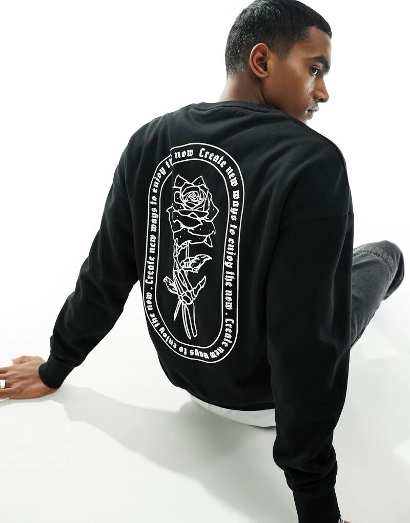 Черная толстовка с круглым вырезом Jack & Jones, объемным скелетом и принтом розы на спине
Черная толстовка с круглым вырезом Jack & Jones, объемным скелетом и принтом розы на спине