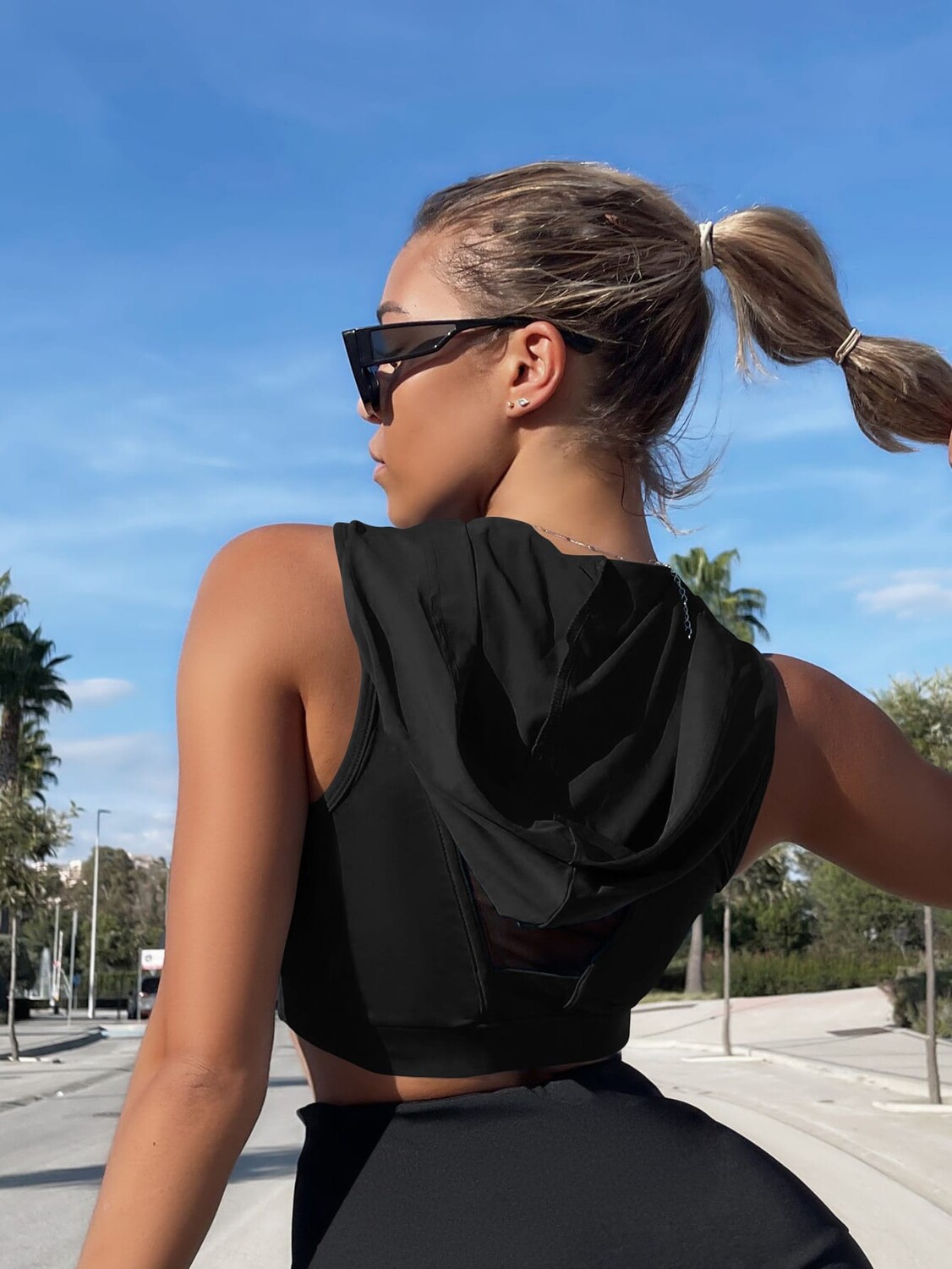 Спортивный бюстгальтер Yoga High Street, дышащий. Детали из сетчатой ткани, черный
Спортивный бюстгальтер Yoga High Street, дышащий. Детали из сетчатой ткани, черный