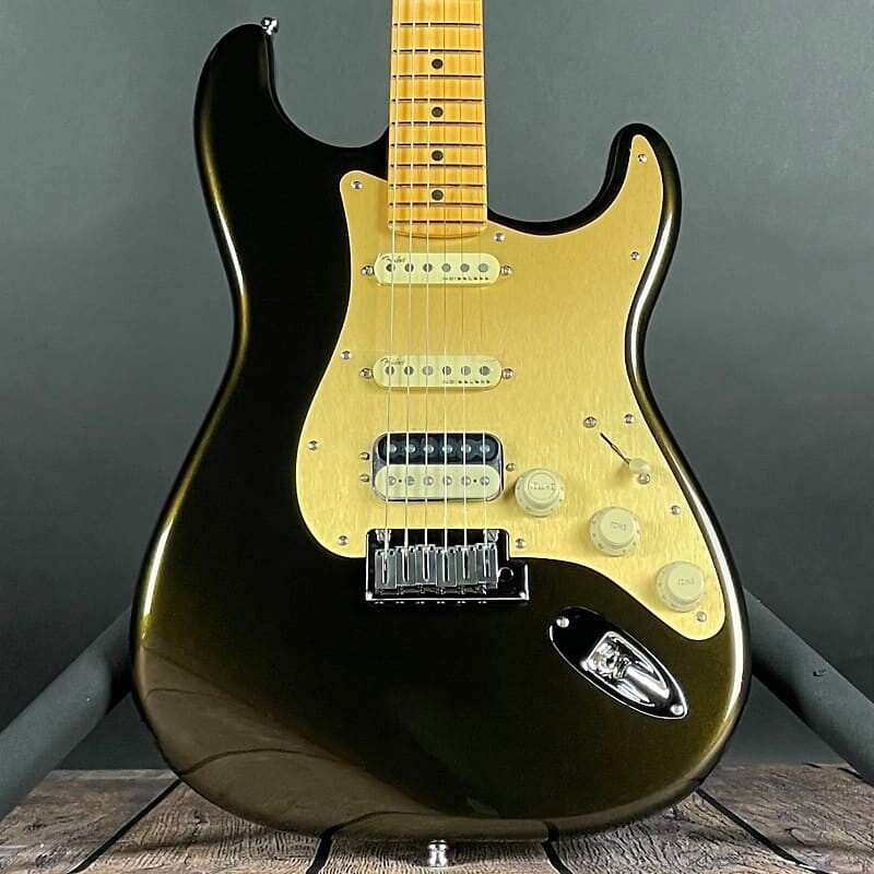 Электрогитара Fender American Ultra Stratocaster HSS, Maple Fingerboard- Texas Tea
Электрогитара Fender American Ultra Stratocaster HSS, Maple Fingerboard- Texas Tea