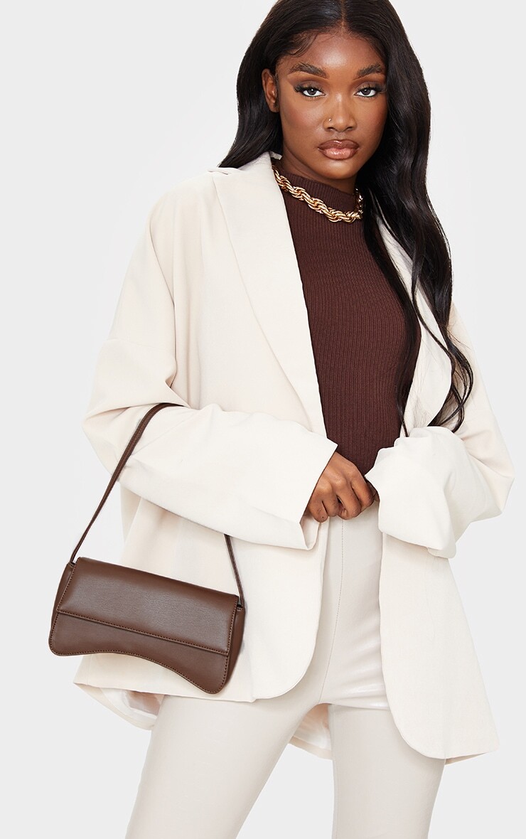 PrettyLittleThing Сумка через плечо Baguette с клапаном из полиуретана шоколадного цвета
PrettyLittleThing Сумка через плечо Baguette с клапаном из полиуретана шоколадного цвета