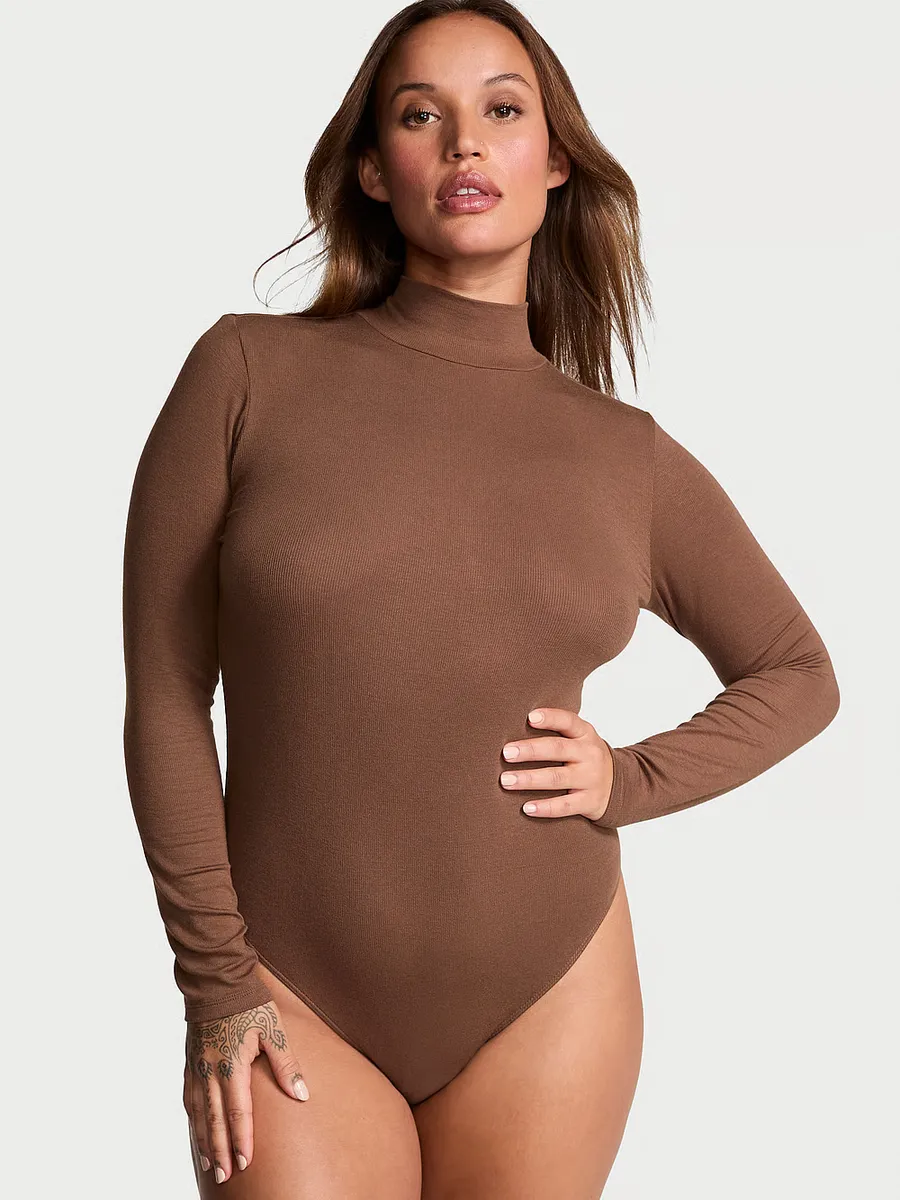 Боди из модала в рубчик с воротником-стойкой и длинными рукавами Victoria'S Secret, цвет MOUSSE
Боди из модала в рубчик с воротником-стойкой и длинными рукавами Victoria'S Secret, цвет MOUSSE