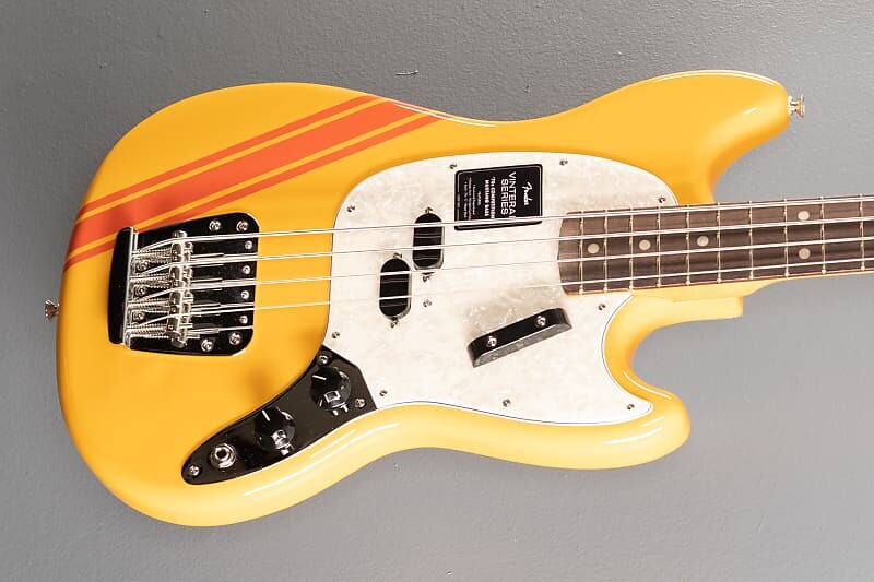 Басс гитара Fender Vintera II 70's Competition Mustang Bass - Competition Orange
Басс гитара Fender Vintera II 70's Competition Mustang Bass - Competition Orange