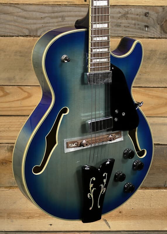 Электрогитара Ibanez George Benson GB10EM Hollow Body Electric Guitar Jet Blue Burst
Электрогитара Ibanez George Benson GB10EM Hollow Body Electric Guitar Jet Blue Burst