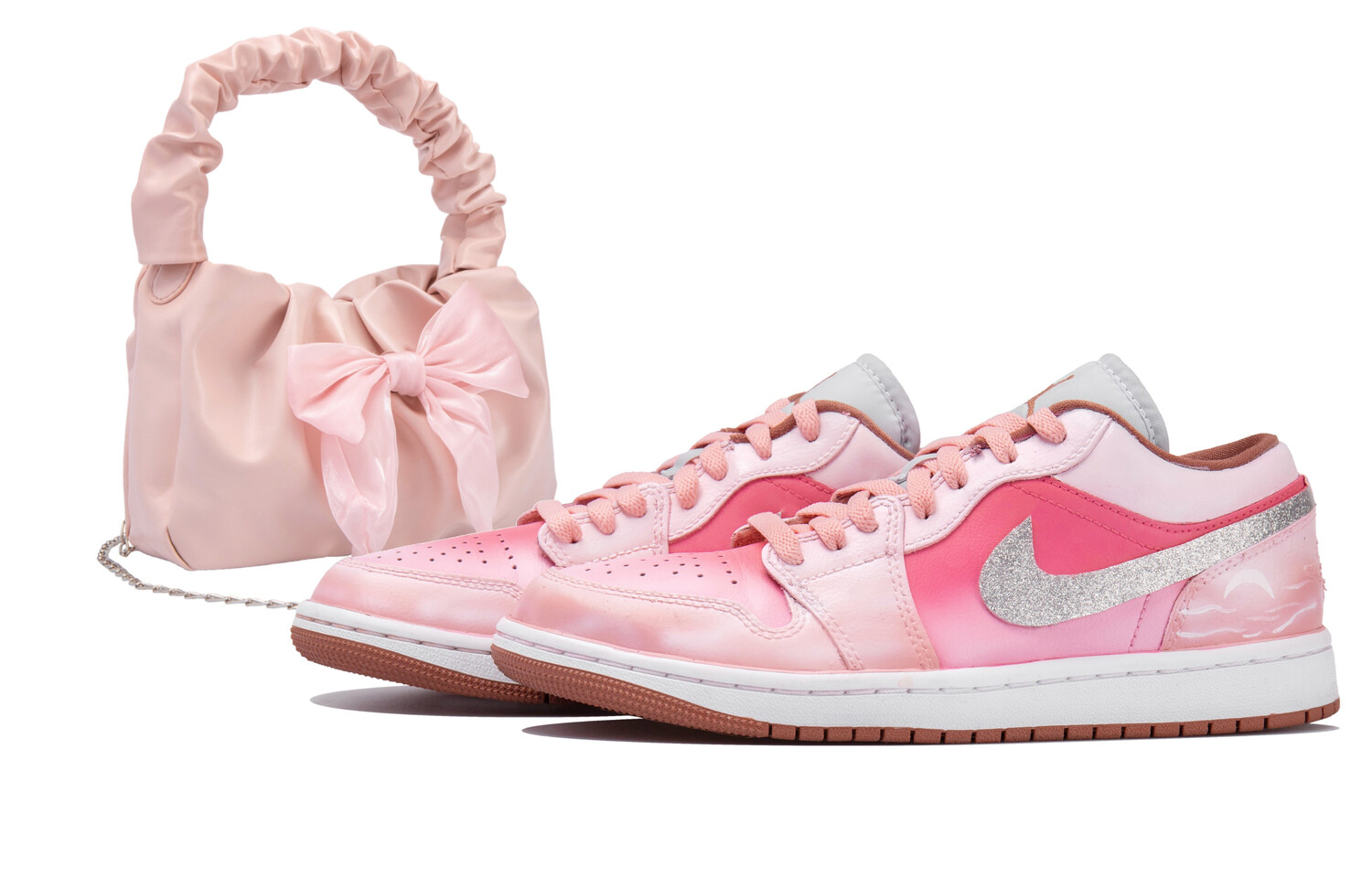 Кроссовки Air Jordan 1 Vintage Basketball Shoes Unisex Low-top Pink/Red, розовый
Кроссовки Air Jordan 1 Vintage Basketball Shoes Unisex Low-top Pink/Red, розовый